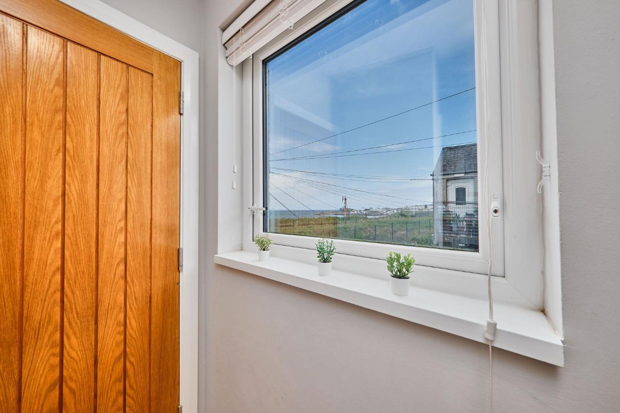 6 Dunluce Park - Portrush By The Sea Apartment Bagian luar foto